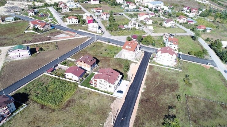 Başiskele Belediyesi Yol Yapım Çalışmalarını Sürdürüyor