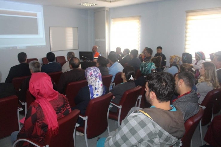 Hastane Personeline ‘Temel Afet Bilinci’ Eğitimi