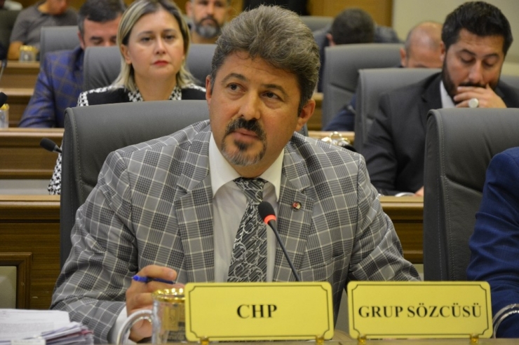 Meclis Toplantısının Konusu İstifalar Oldu