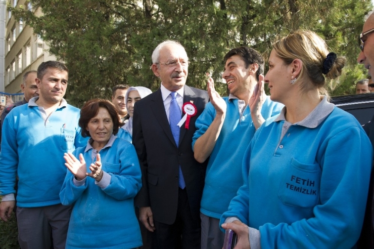 Chp Lideri Kılıçdaroğlu, Muhtarlar Konfederasyonunu Ziyaret Etti