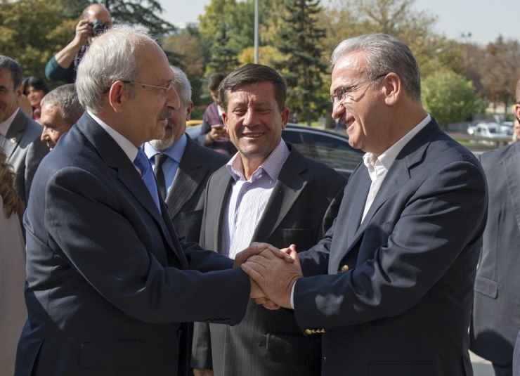 Chp Lideri Kılıçdaroğlu, Muhtarlar Konfederasyonunu Ziyaret Etti