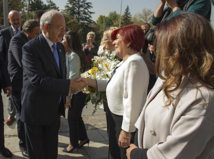 Chp Lideri Kılıçdaroğlu, Muhtarlar Konfederasyonunu Ziyaret Etti