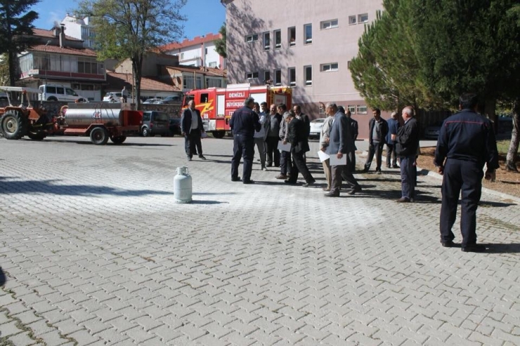 Muhtarlara Verilen Yangın Eğitim Sürüyor