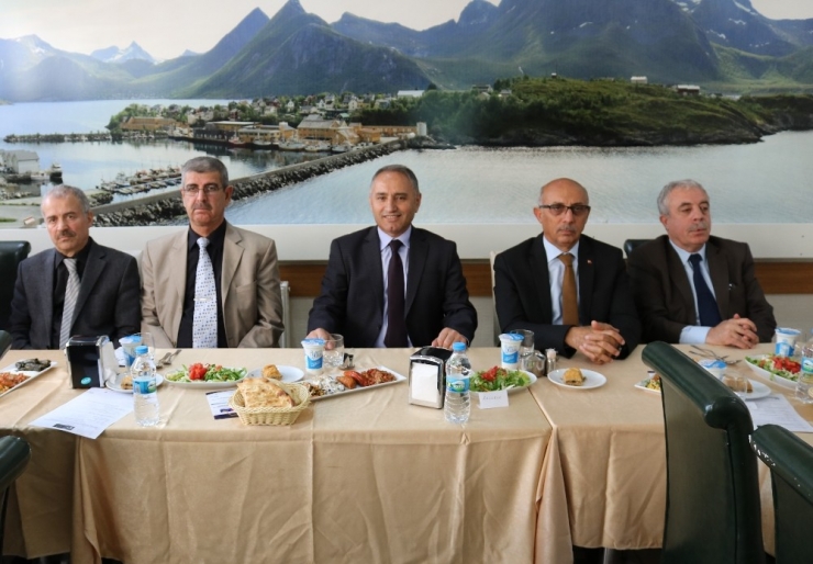 Okulda Pvc Doğramacılığı Kursu Alan 75 Gence, Belge Verildi