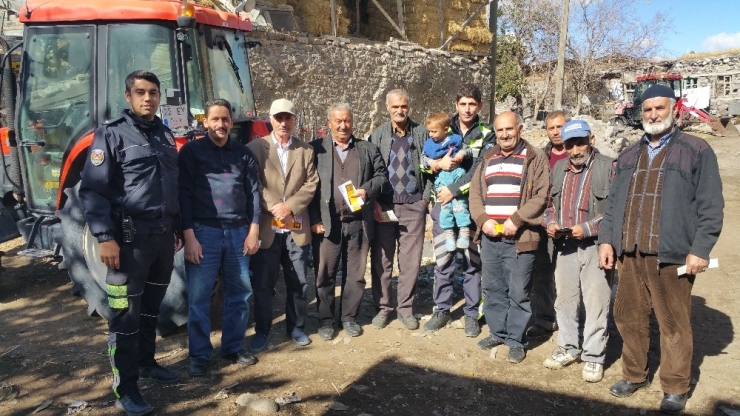 Erzurum’da Traktör Sürücülerini Bilgilendirme Semineri Düzenlendi