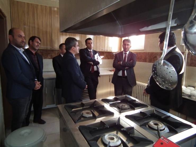 Havran’da Kaymakam Aydın Havran Halk Eğitimi Merkezini Ziyaret Etti