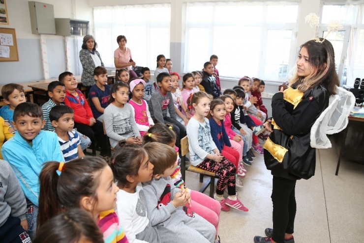 Konak’ta Okulda Tiyatro Keyfi Başladı