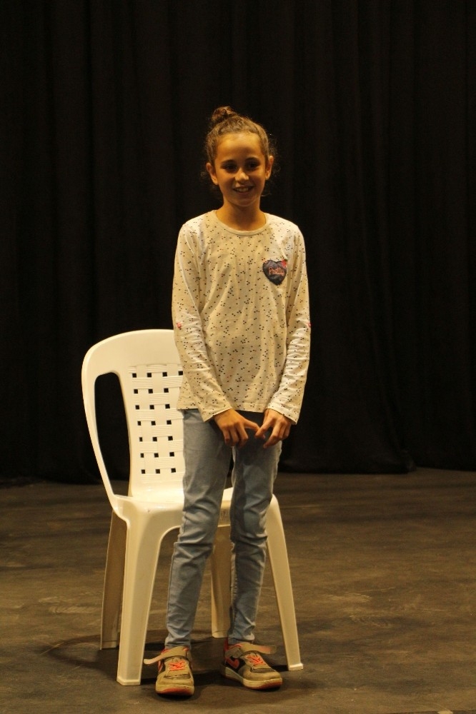 Kuşadası Belediyesi Çocuk Ve Gençlik Tiyatrosu Seçmeleri Tamamlandı