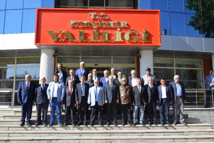 Muhtarlar’dan Vali Şentürk’e Ziyaret