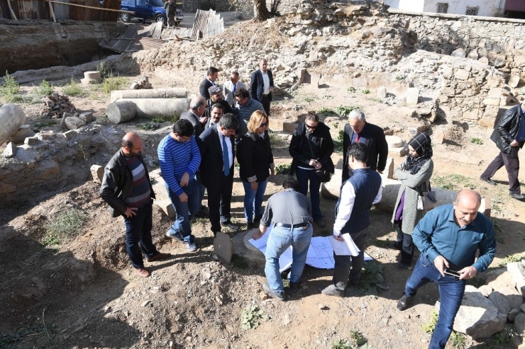 Tarihi Muratpaşa Camiinin Proje Çalışmaları Devam Ediyor