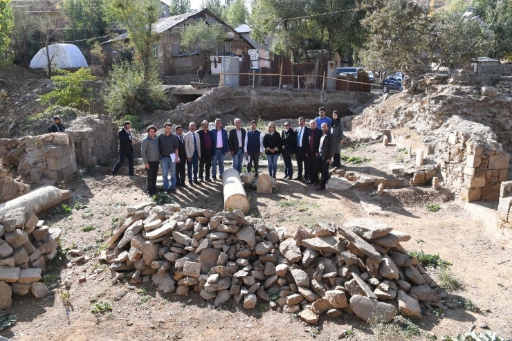 Tarihi Muratpaşa Camiinin Proje Çalışmaları Devam Ediyor