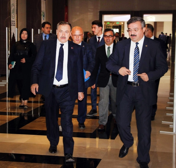 Bakan Eroğlu’ndan Enver Paşa Eleştirisi: