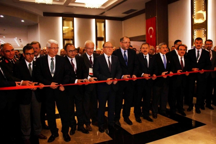 Bakan Eroğlu’ndan Enver Paşa Eleştirisi: