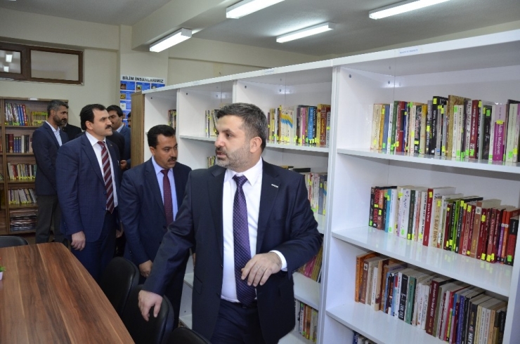 Şehit Öğretmen Necmettin Yılmaz Anısına Kütüphane Kuruldu