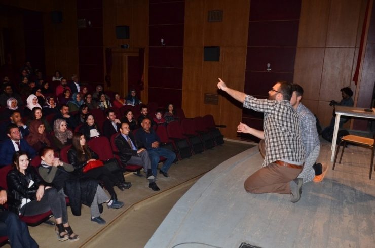 Yılmaz Erdoğan’ın Yazdığı Tiyatro Oyunu Yüksekova’da Sahnelendi