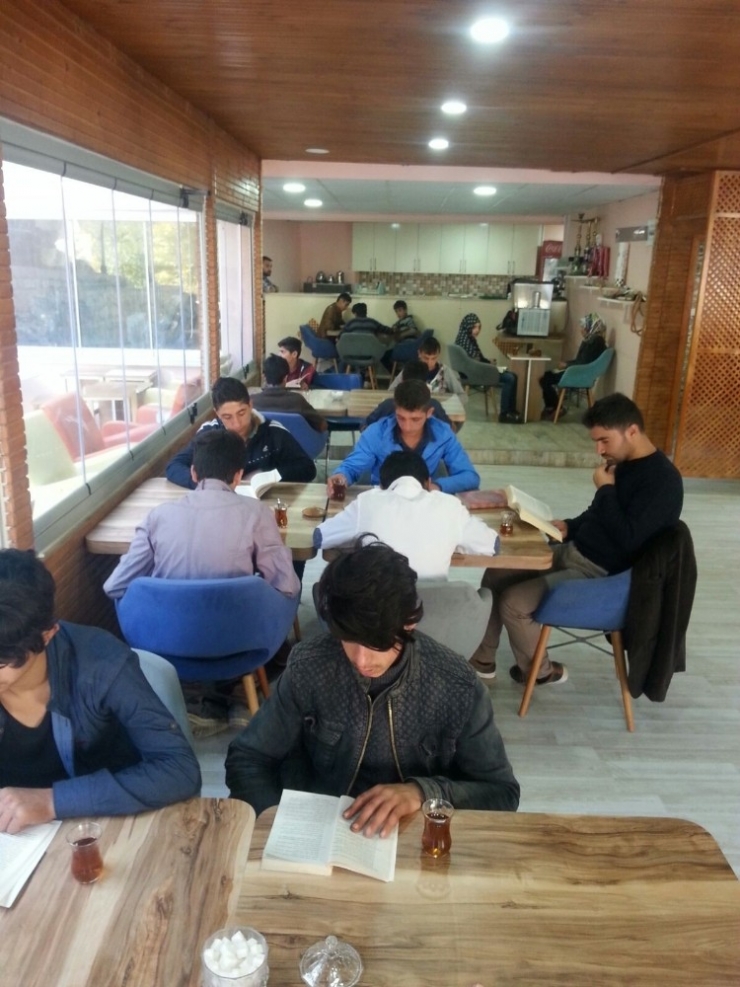 Bahçesaray Çok Programlı Anadolu Lisesi Müdürlüğünden Anlamlı Etkinlik