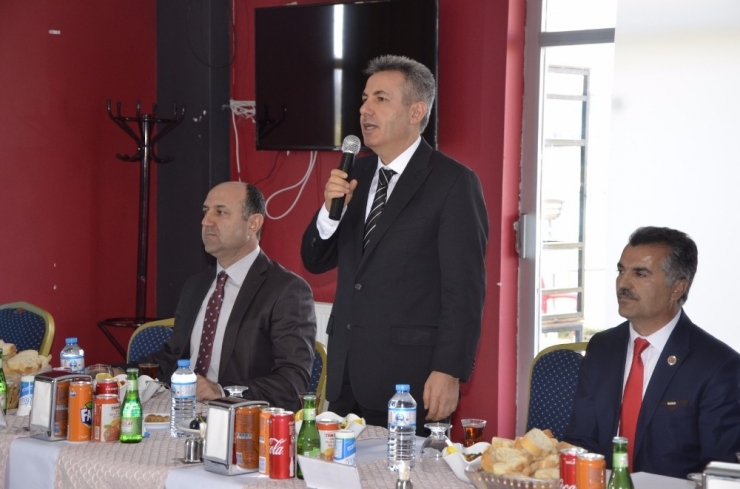 Ağrı’da ‘Muhtarlar Günü’ Etkinlikleri Düzenlendi