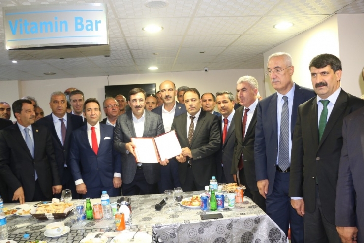 Ak Parti Genel Başkan Yardımcısı Cevdet Yılmaz Bingöl’de