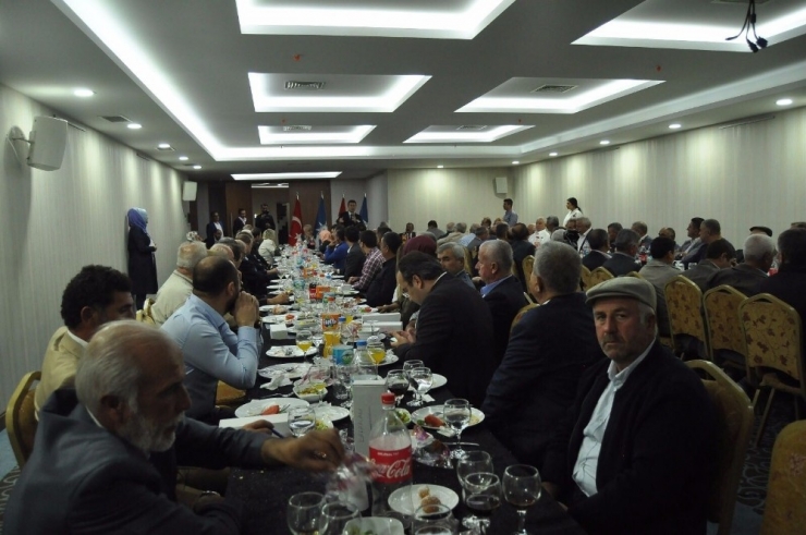 Ak Parti’de Muhtarlar Buluşması