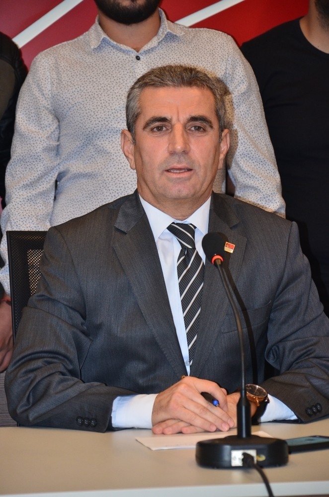 Chp Balıkesir İl Gençlik Kollarında Kan Değişimi