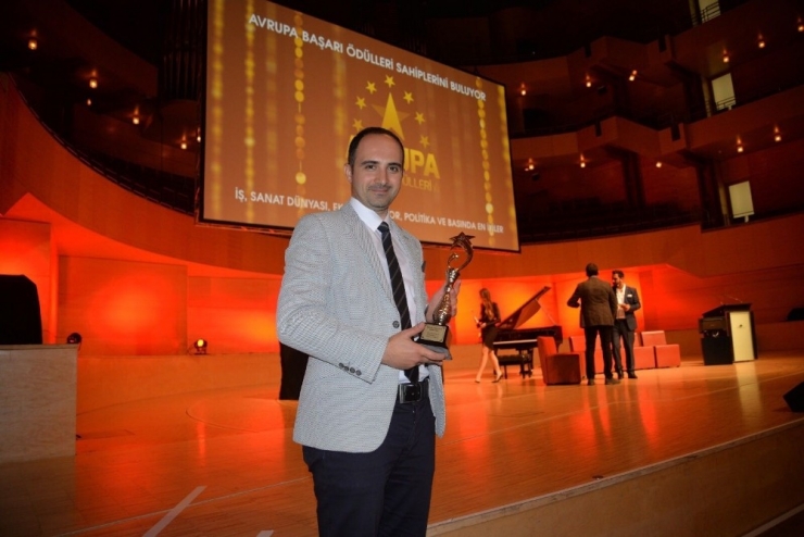 Başkan Yağcı’ya Almanya’dan Yılın En Başarılı Belediye Başkanı Ödülü