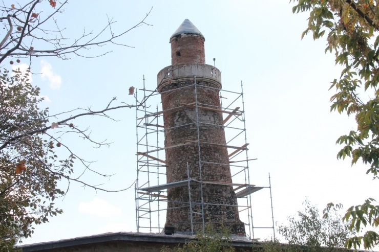 Pisa Kulesi’nden Daha Eğik Olan "Eğri Minare" Koruma Altına Alınıyor