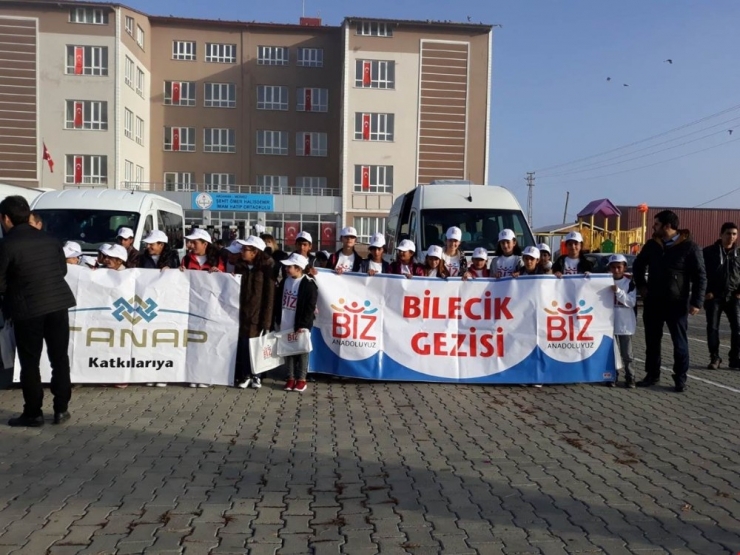 ‘Biz Anadoluyuz Projesi’ Kapsamında Ardahan’da İlk Öğrenci Kafilesi Uğurlandı
