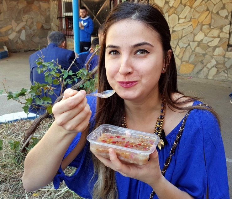 Çapahasan İlkokulunda Aşure Etkinliği