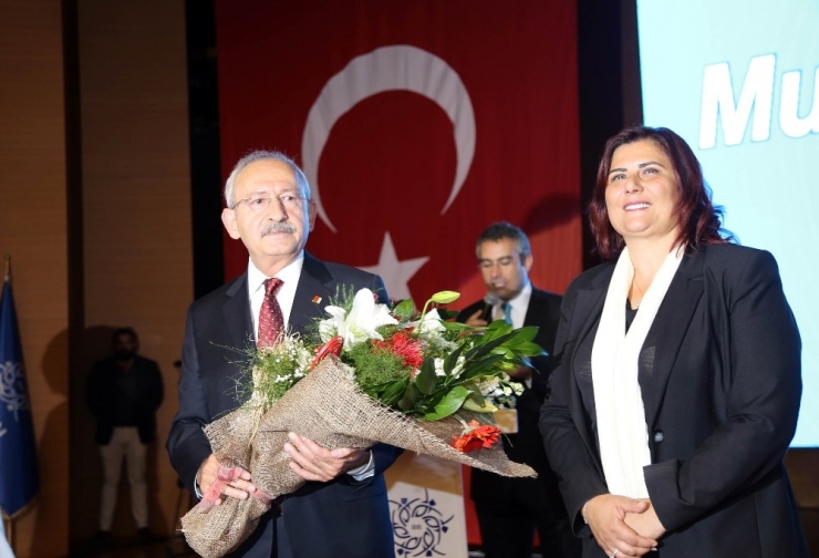 Kılıçdaroğlu: “Belediye Başkanlarının İstifa Ettirilmeye Zorlanması Milli İradeye Haksızlıktır”