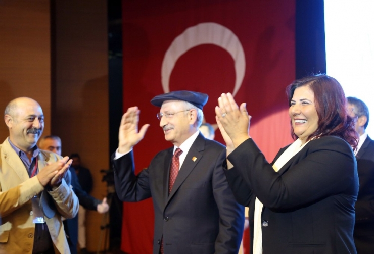 Kılıçdaroğlu: “Belediye Başkanlarının İstifa Ettirilmeye Zorlanması Milli İradeye Haksızlıktır”