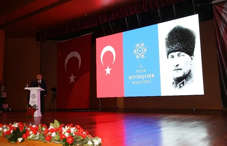 Kılıçdaroğlu: “Belediye Başkanlarının İstifa Ettirilmeye Zorlanması Milli İradeye Haksızlıktır”