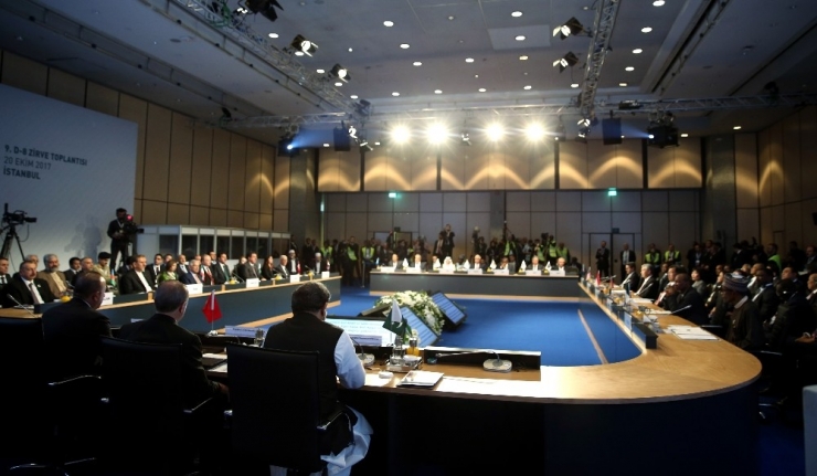 Cumhurbaşkanı Erdoğan: "Birileri Kasıtlı Bir Şekilde İslamla Terörizmi, Müslümanla Teröristi Özdeşleştirmeye Çalışıyor"