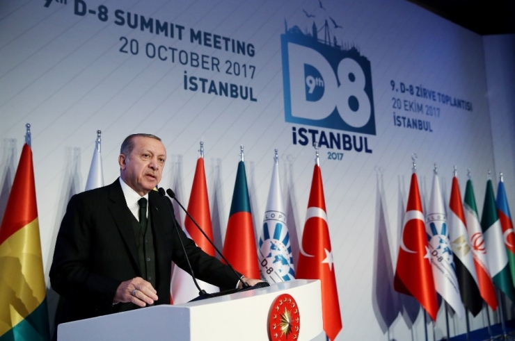 Cumhurbaşkanı Erdoğan: "Birileri Kasıtlı Bir Şekilde İslamla Terörizmi, Müslümanla Teröristi Özdeşleştirmeye Çalışıyor"