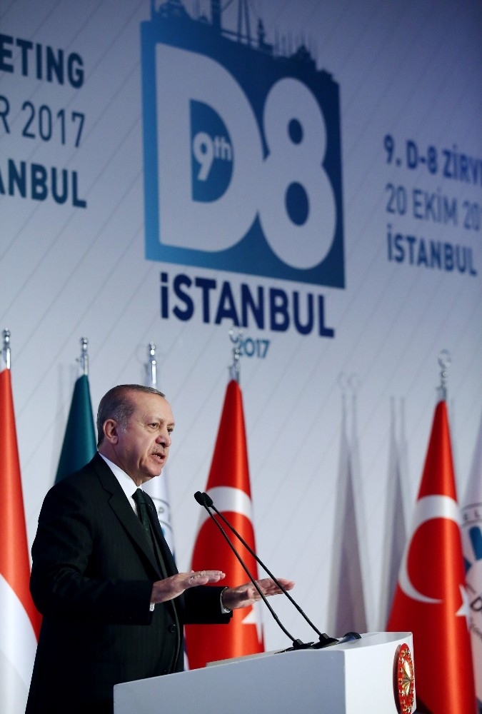 Cumhurbaşkanı Erdoğan: "Birileri Kasıtlı Bir Şekilde İslamla Terörizmi, Müslümanla Teröristi Özdeşleştirmeye Çalışıyor"