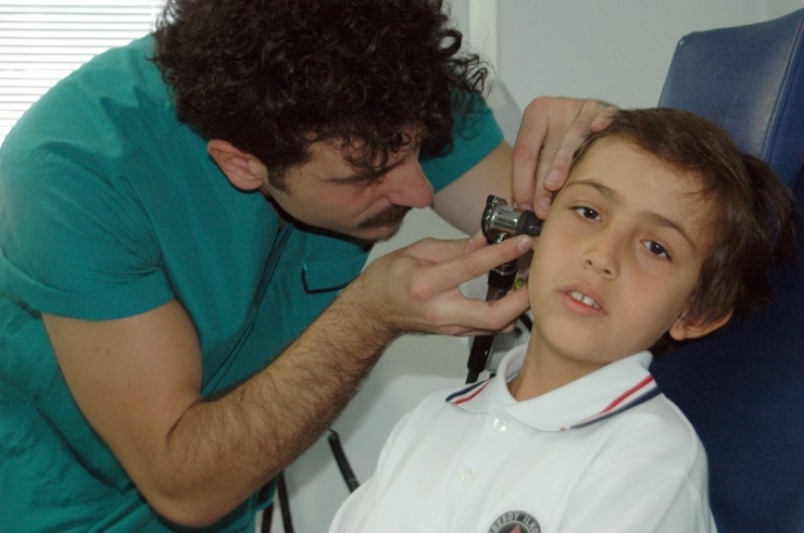 Azmin Ve Umudun Sesi Minik Edip