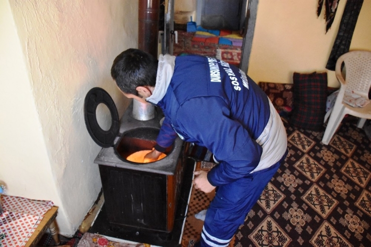 Belediyeden Soba Yakma Hizmeti