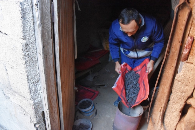 Belediyeden Soba Yakma Hizmeti