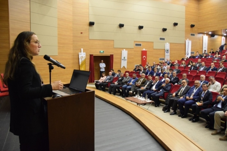 Mobilya Endüstrisi Konuşuldu