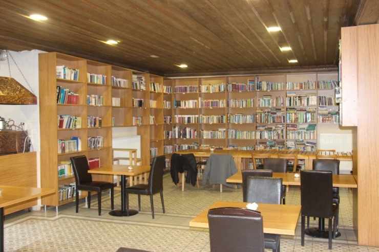 İsminin Hakkını Veren Kıraathane