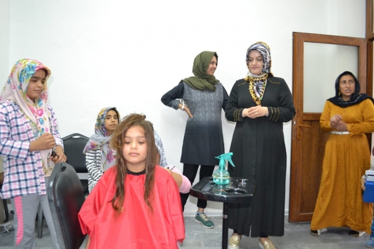 Eyyübiye’de Açılan Kurslar Aile Ekonomisine Katkı Sunuyor