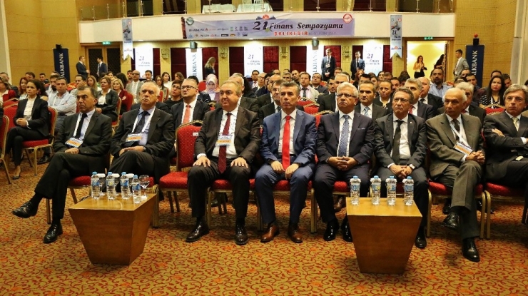 Ekonominin Nasıl Şekilleneceği Bu Toplantıda Masaya Yatırıldı