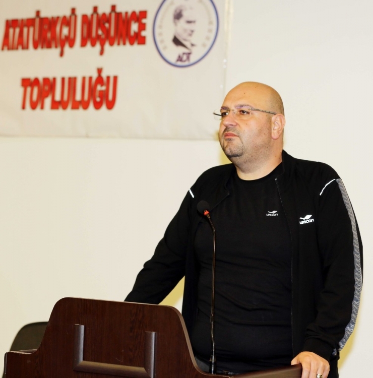 21. Yüzyılda Atatürk Konferansı