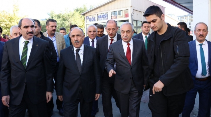 Bakan Fakıbaba Van’da