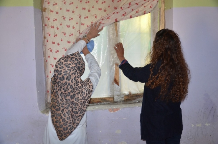 Cefakar Öğretmen Adayı, Anasınıfının Açılmasını Bekliyor