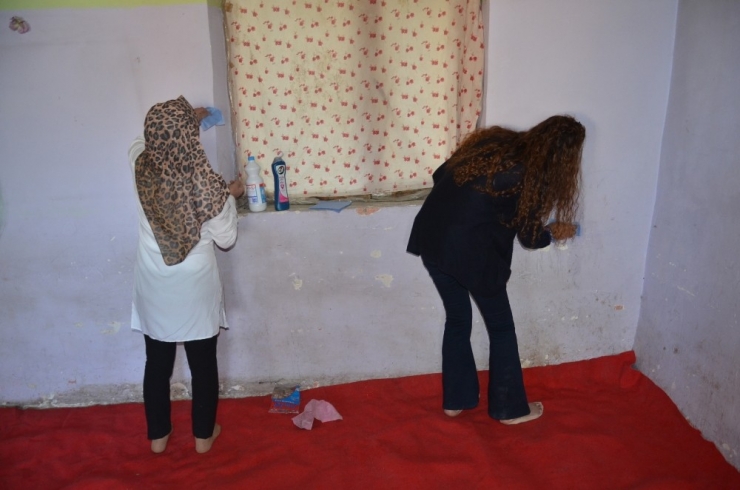 Cefakar Öğretmen Adayı, Anasınıfının Açılmasını Bekliyor