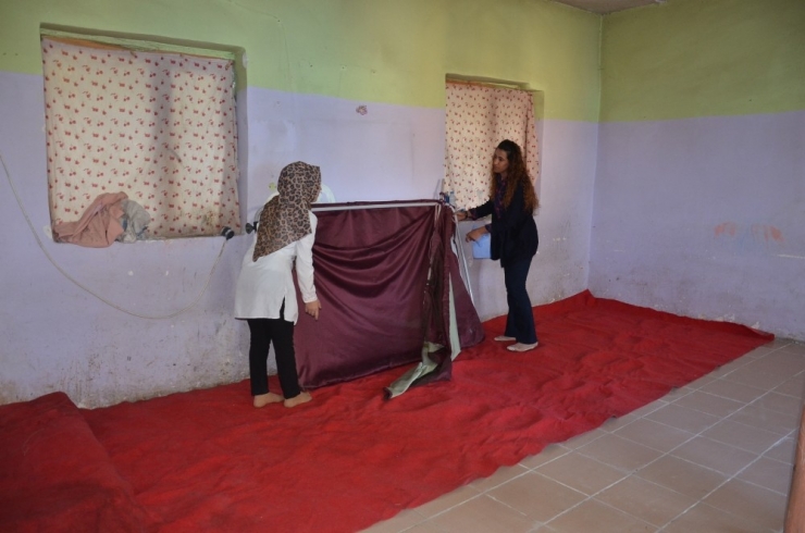 Cefakar Öğretmen Adayı, Anasınıfının Açılmasını Bekliyor