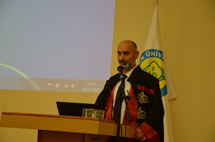 Hrü’de Doktor Adayları Beyaz Önlük Giydi