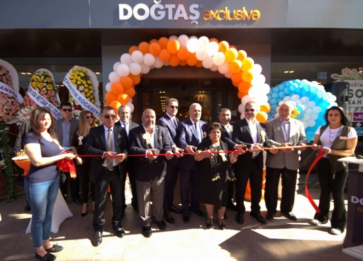 İzmirli İş Adamı Hakkı Atila’dan 6. Mağaza