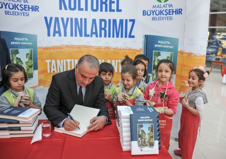 Büyükşehir Belediyesi Tarafından 34 Kitap Yayınlandı