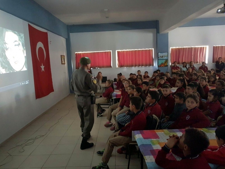 Jandarmadan “Uyuşturucu Ve Zararları” Konulu Seminer